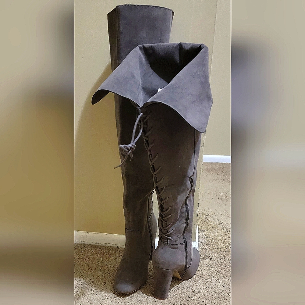 Shoe Dazzle boots size 10 NWT